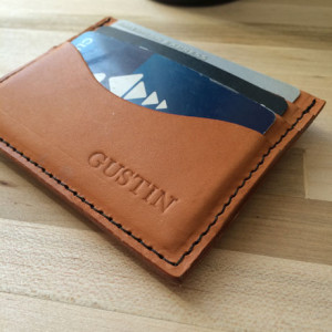 Gustin Simple Wallet Side
